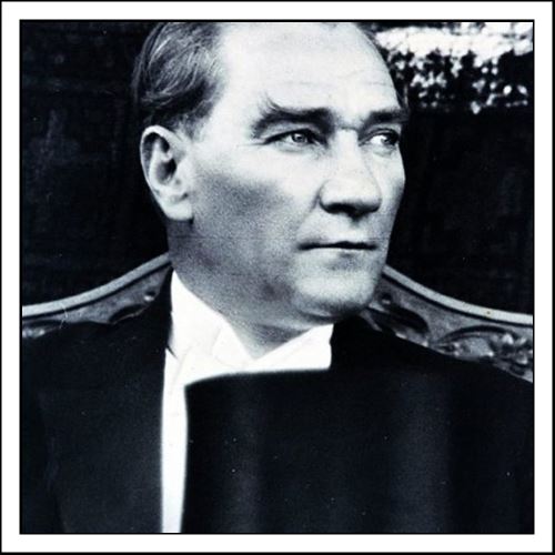 Atatürk Köşesi